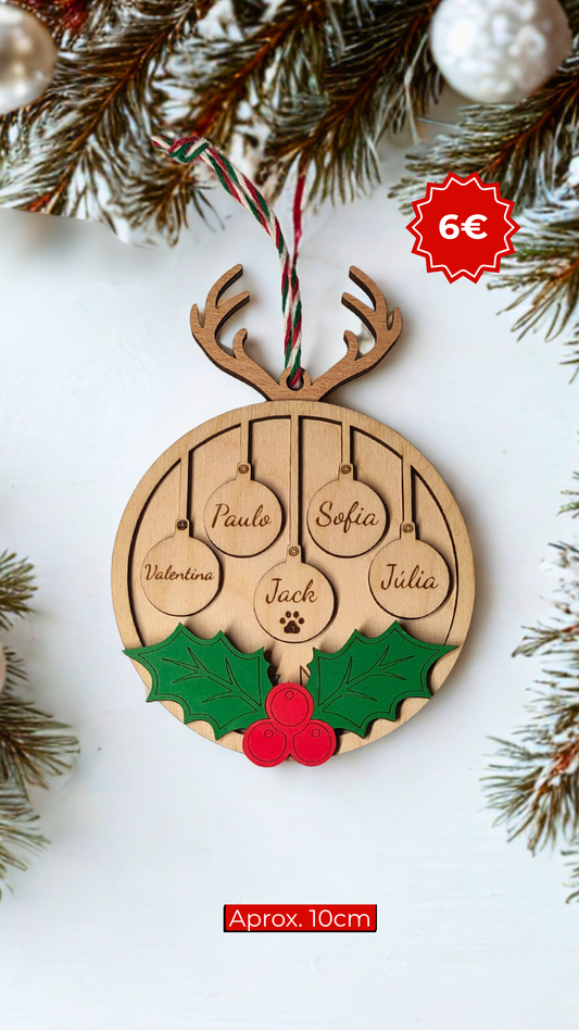 Bola de Natal com nomes da família e azevinho